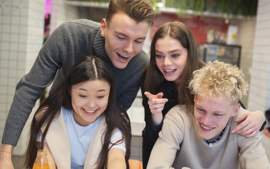 La Conexión Continuada entre Familia y Academia: La Clave para el Éxito de Nuestros Estudiantes